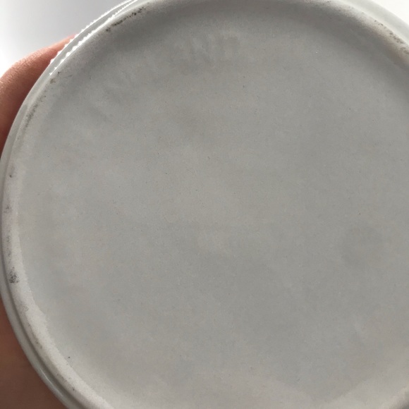 Farm House Ceramic Jar with Lid Made in England - Picture 5 of 10